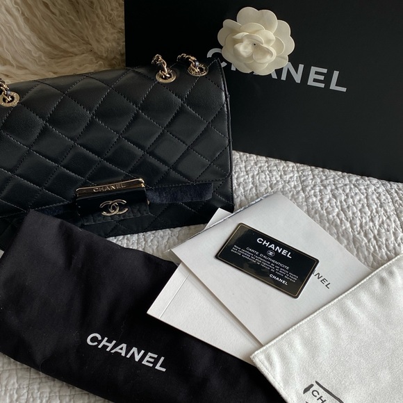 chanel square flap black